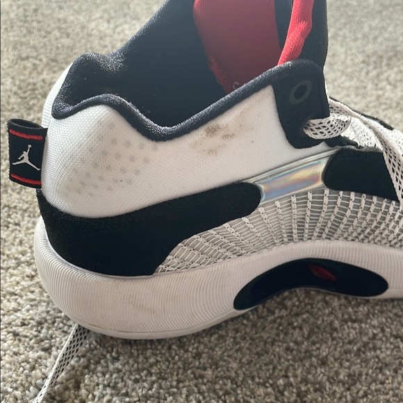 Jordan Men's Black and White Sneakers - Picture 4 of 5